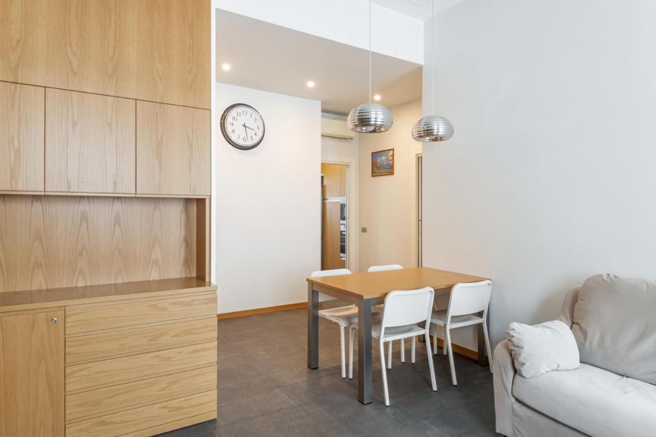 Easylife - Elegante Dimora Due Passi Dal Duomo Apartment Милано Екстериор снимка